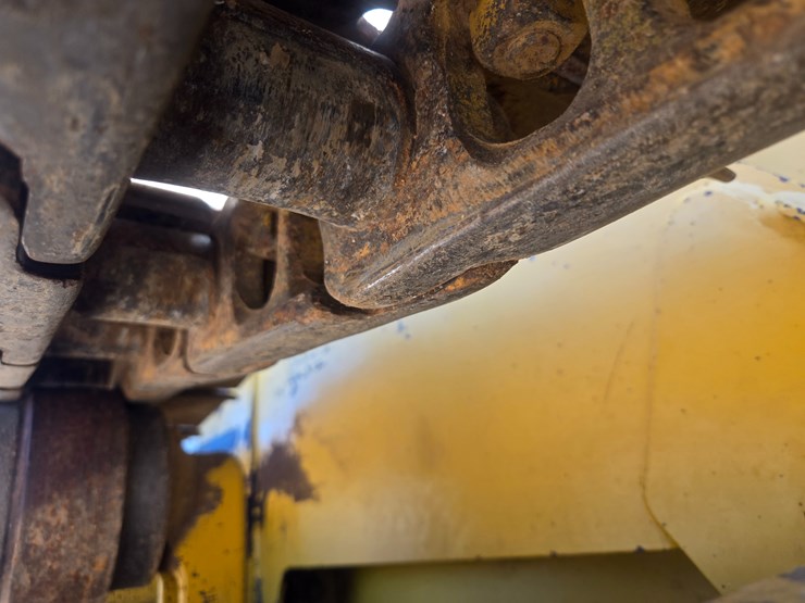 1998-deere-650g-image-59