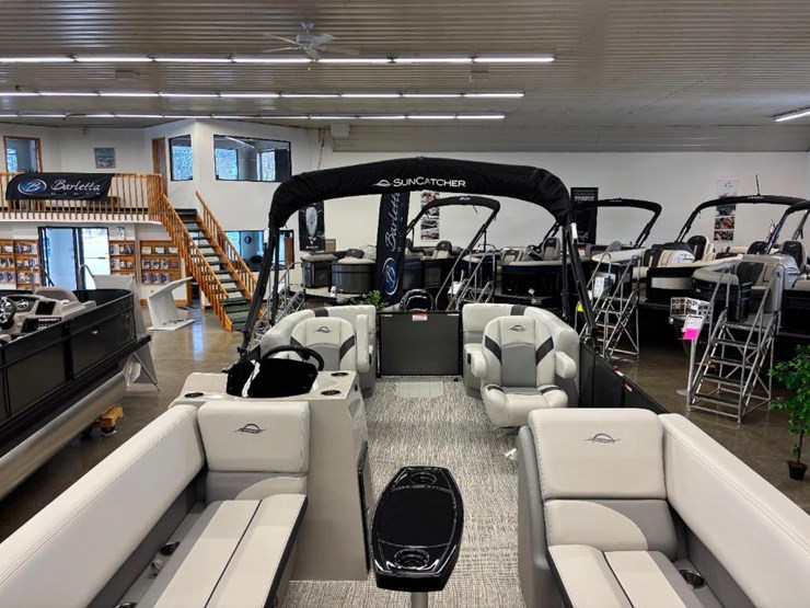 2025-g3-suncatcher-select-20rc-pontoon-image-24