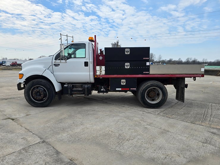 2000-ford-2000-image-4