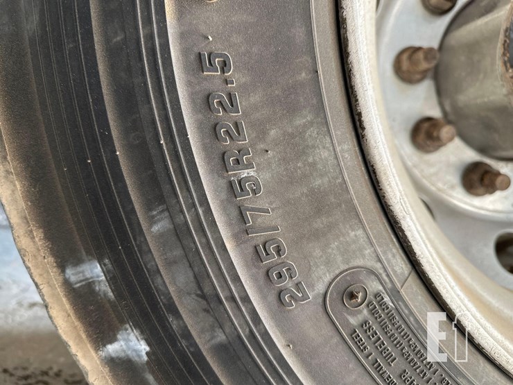 2017-international-prostar-image-32