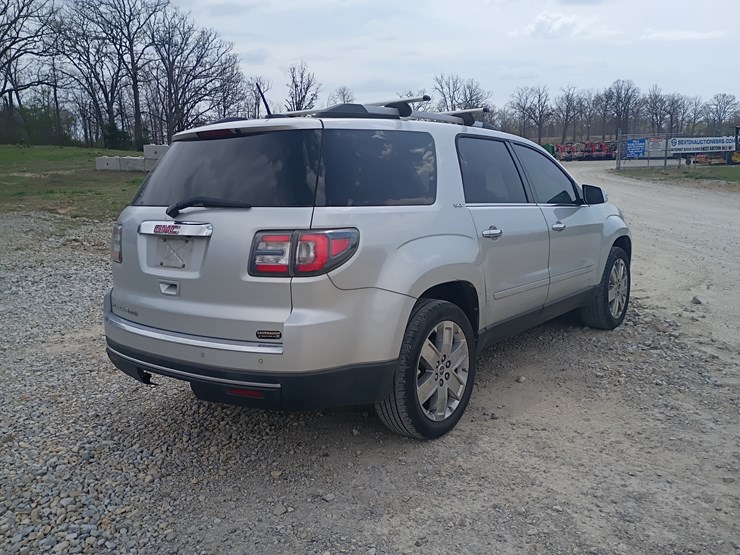 2017-gmc-acadia-image-9