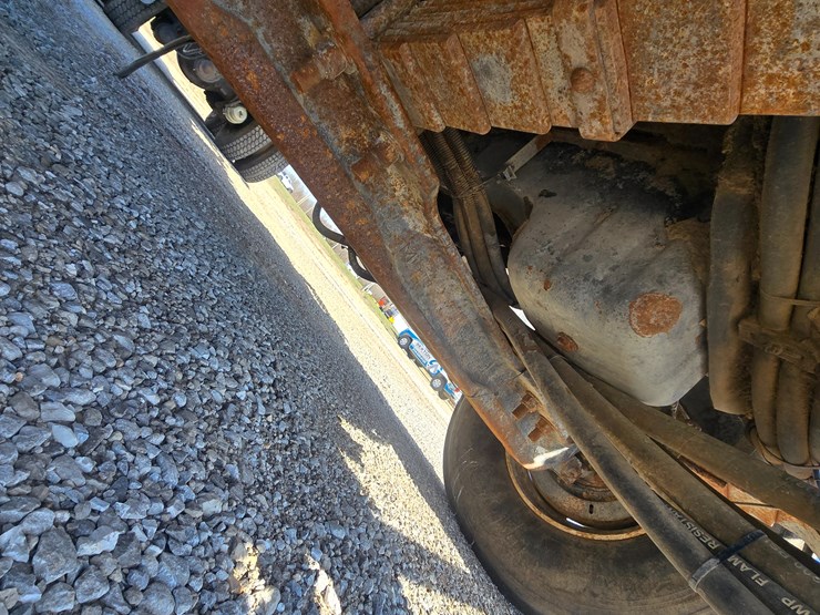 2013-international-workstar-7400-image-37