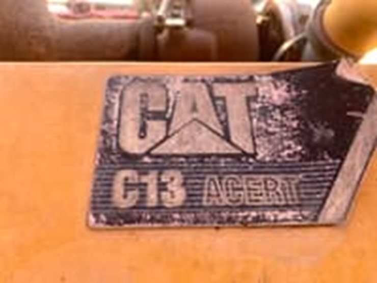 2012-caterpillar-c13-image-11