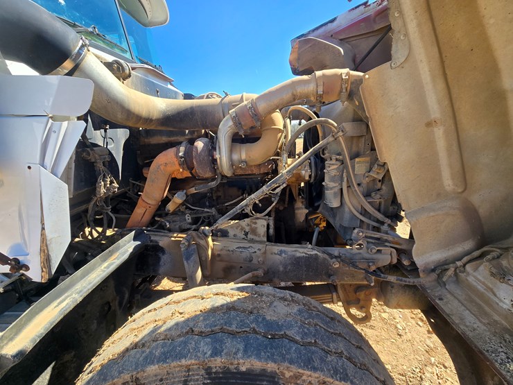 1998-mack-rd688s-image-57