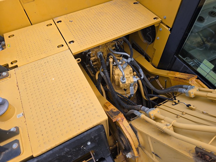 2013-caterpillar-324el-image-33