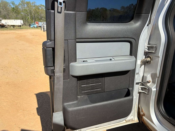 2013-ford-f150-image-18