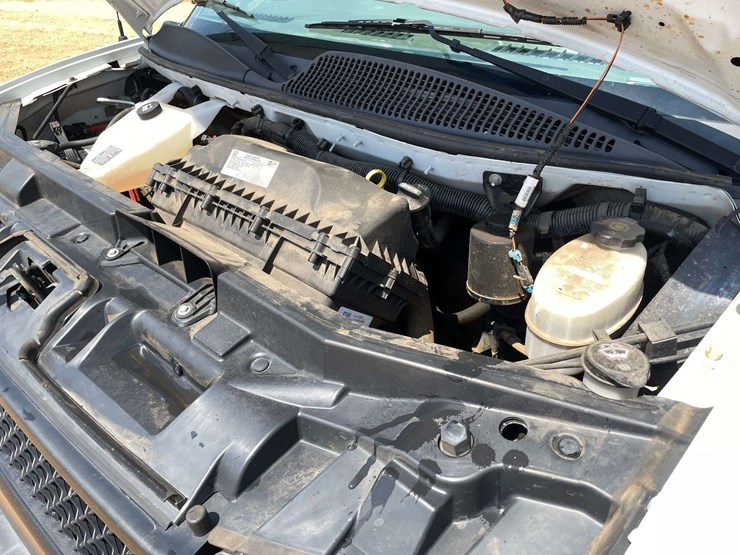 2018-chevrolet-express-2500-image-7