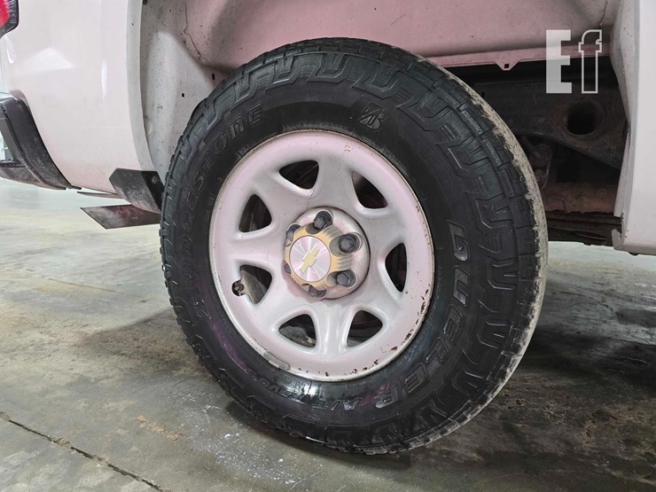 2014-chevrolet-silverado-1500-image-21