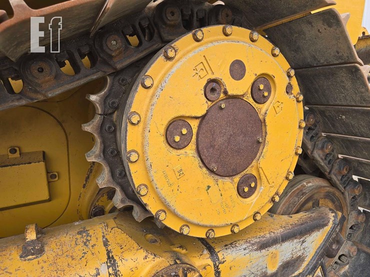 2019-caterpillar-d6-xe-lgp-image-32