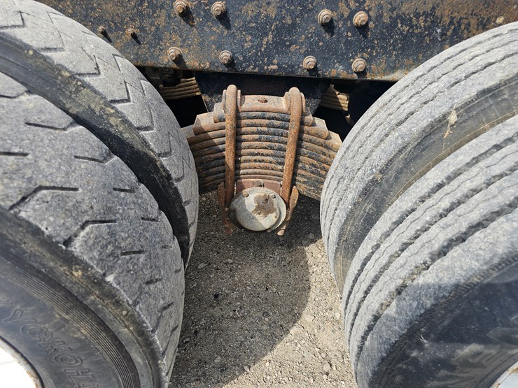 1998-mack-rd688s-image-95