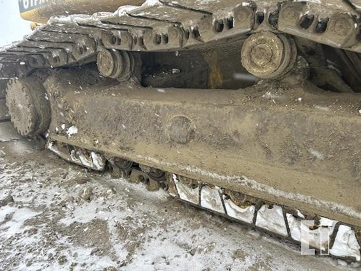 2017-komatsu-d61pxi-image-8