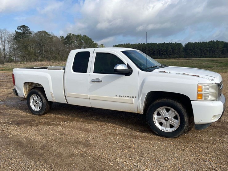 2007-chevrolet-silverado-1500-image-4