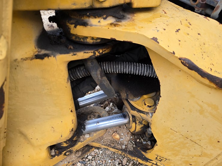 1993-deere-710d-image-45