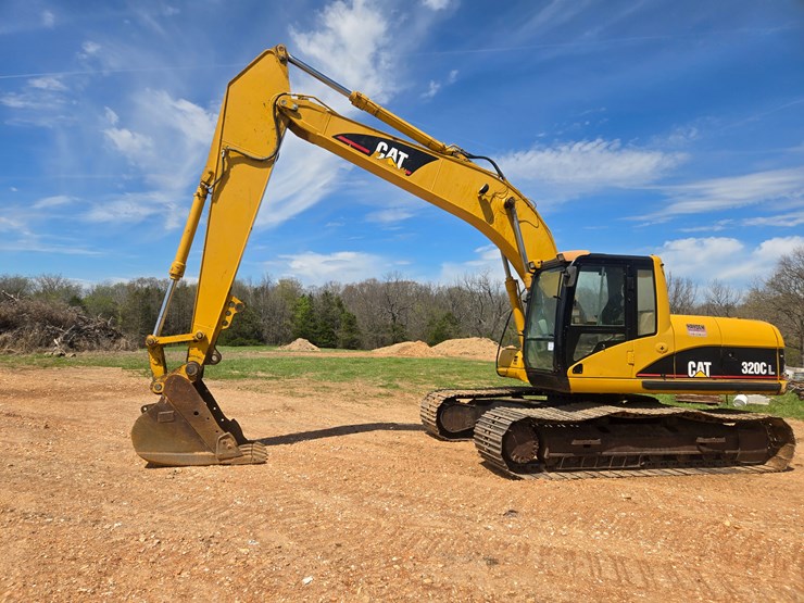 2003-caterpillar-320c-image-8