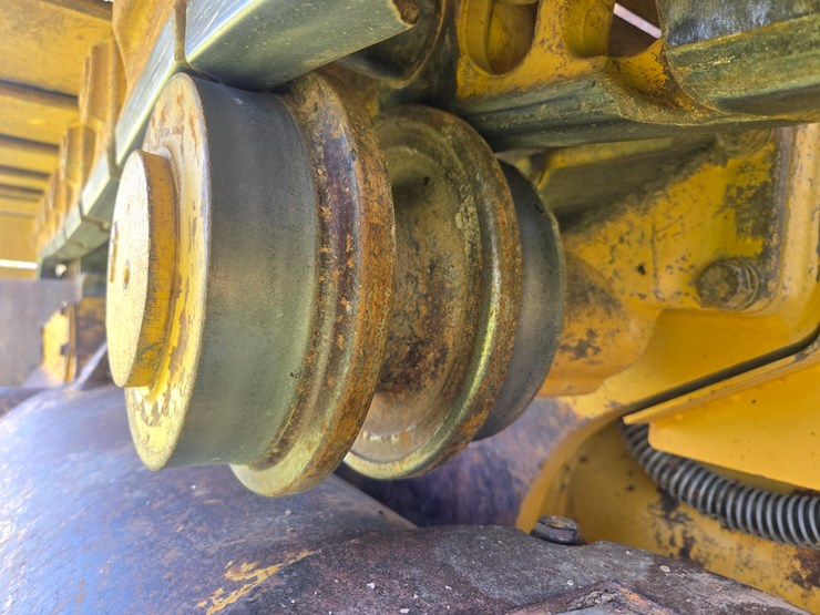 2014-caterpillar-953d-image-66