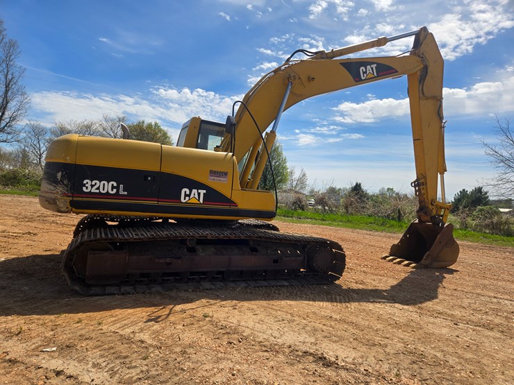 2003-caterpillar-320c-image-23