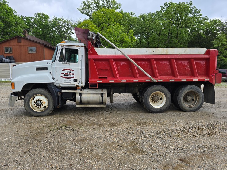 1994-mack-ch613-image-5