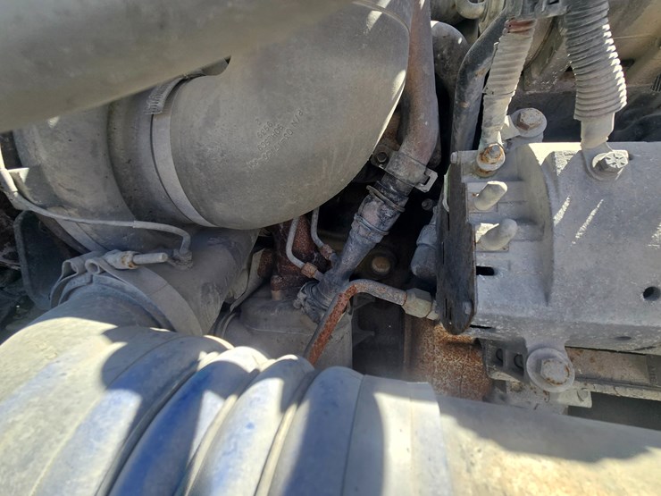 2006-freightliner-columbia-120-image-41