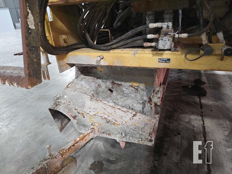 easi-pour compact curb-&-gutter-paver-image-21