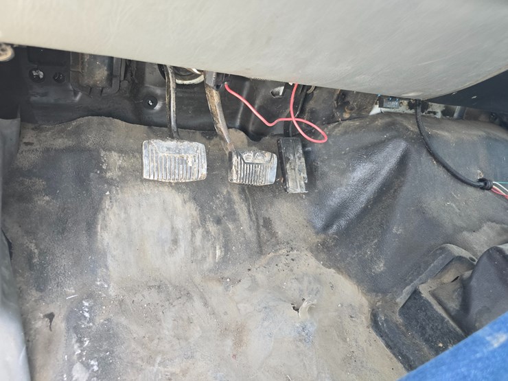 2004-ford-f650-image-78