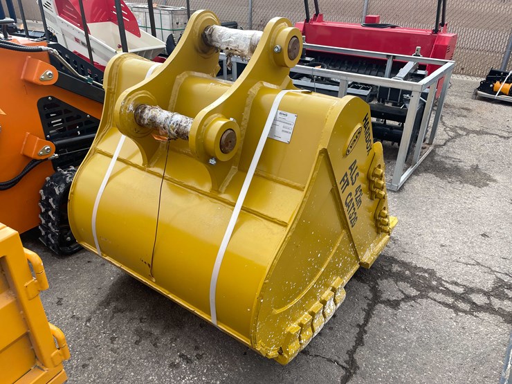 caterpillar-320-image-4