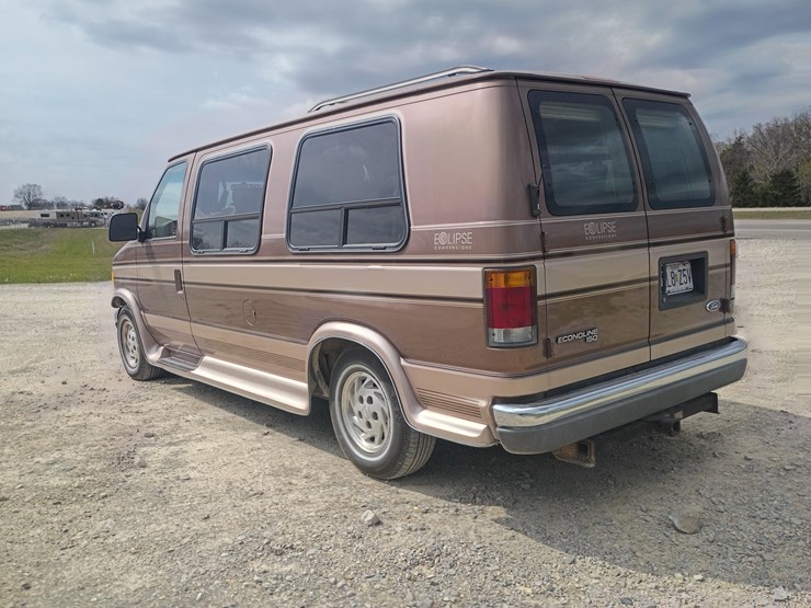 1992-ford-e150-image-5