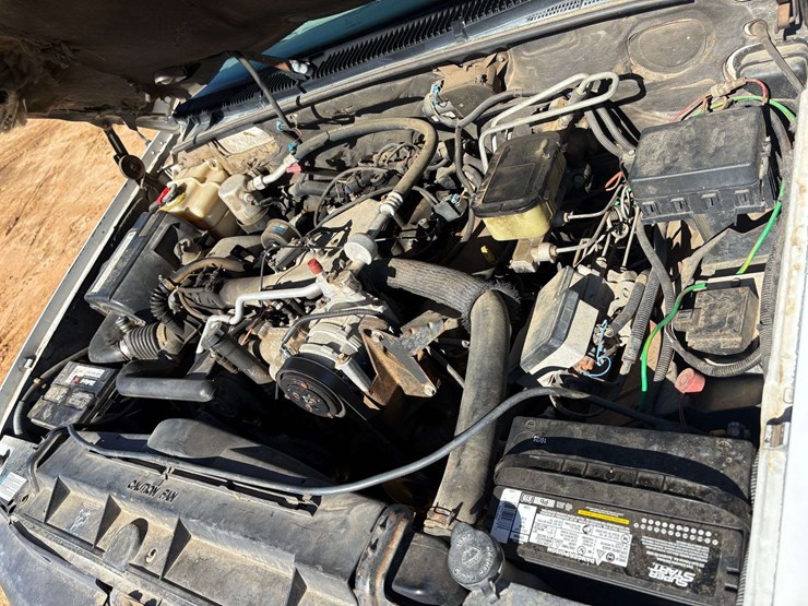 1999-chevrolet-silverado-3500-image-24