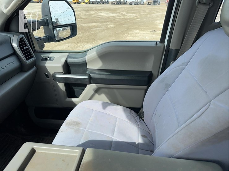 2019-ford-f350-image-14