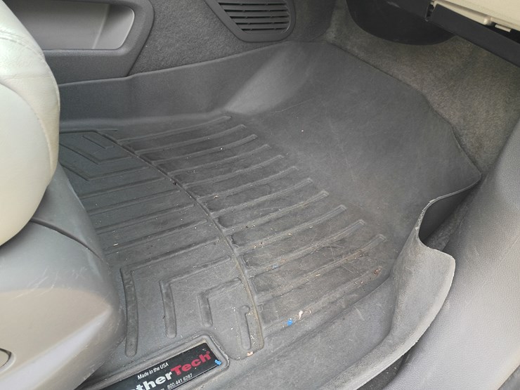 2017-gmc-acadia-image-37