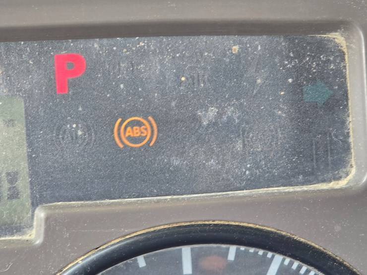 #22590-•-2007-mack-cv713-granite-roll-off-truck-image-59