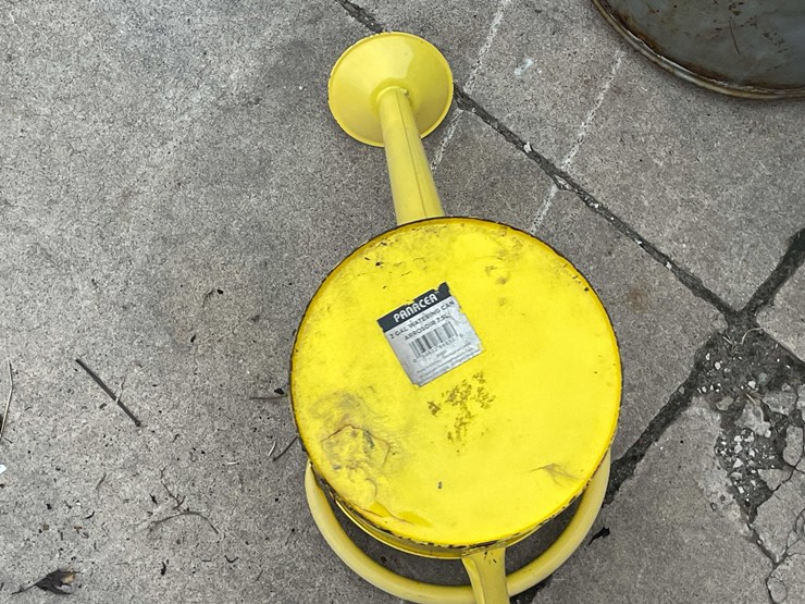#7018-•-milk-can,-watering-can,-and-galvanized-bucket-(o3)-image-5