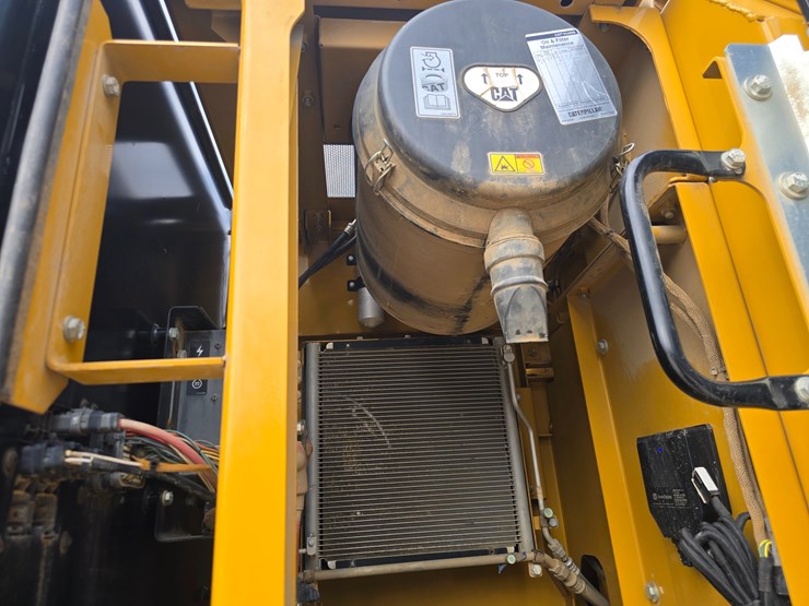 2013-caterpillar-324el-image-42