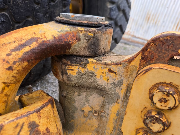 2006-deere-1812c-image-40