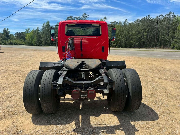 2016-international-durastar-4300-image-9