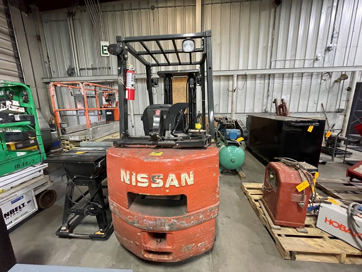 #1467-•-nissan-forklift-(e)-image-2