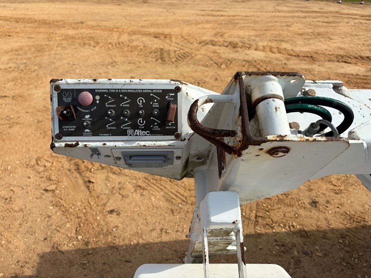 2011-ford-f450-image-19