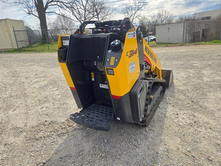 2023-new-holland-c314-image-11