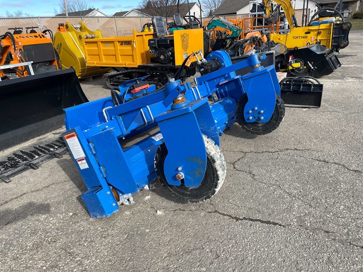 #7050-•-unused-top-cat-skid-steer-landscape-harley-rake-(o10)-image-2