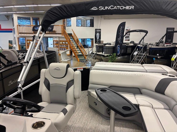 2025-g3-suncatcher-select-18c-pontoon-image-17