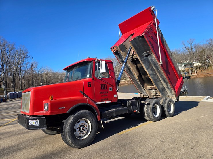 1999-cummins-m11-image-32