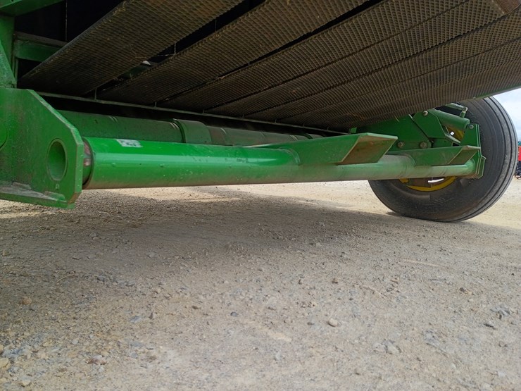 2000-john-deere-556-image-33