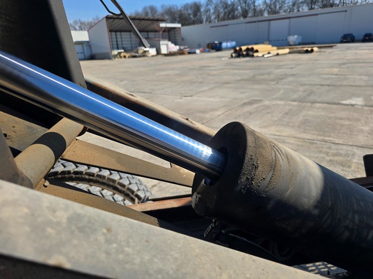 #22520-•-2002-gmc-c7500-dump-truck-image-62