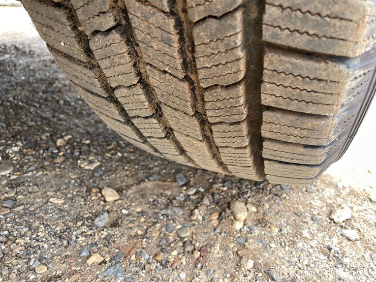 2011-buick-enclave-cxl-image-21