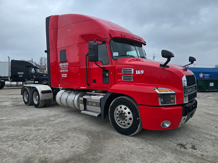 #22592-•-2019-mack-anthem-sleeper-truck-image-13