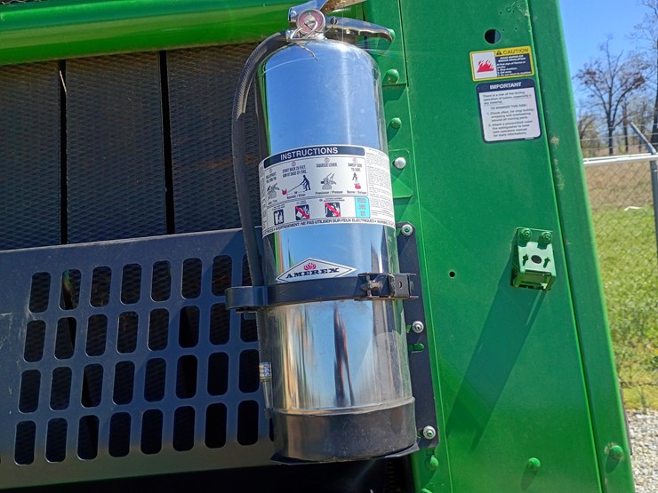 2023-john-deere-450m-image-19