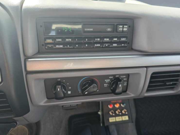 1995-ford-f350-image-54