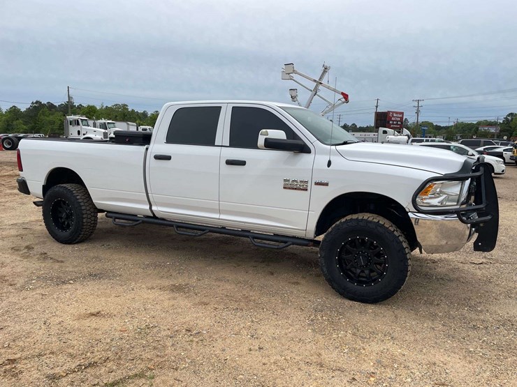 2014-dodge-ram-2500-image-4