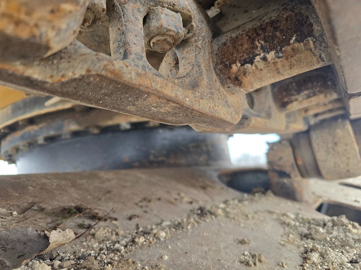 2014-deere-160g-lc-image-41