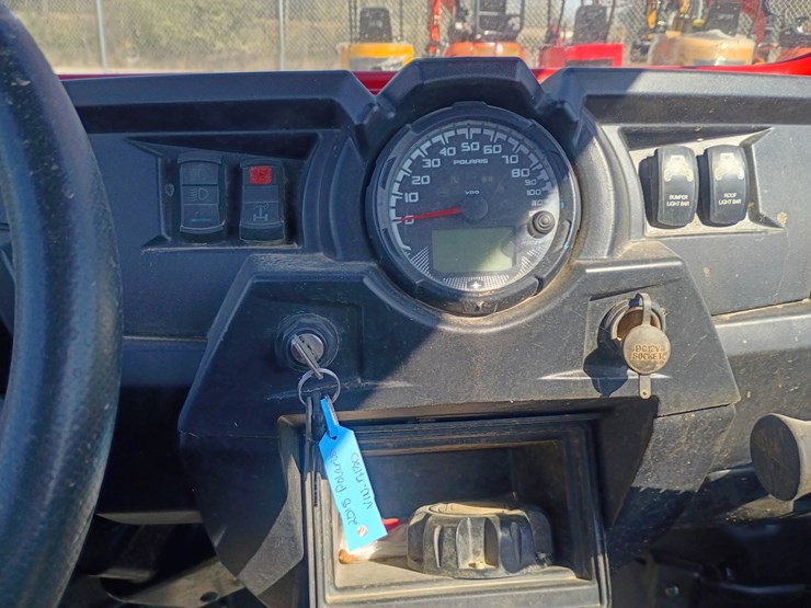 2015-polaris-ranger-image-32