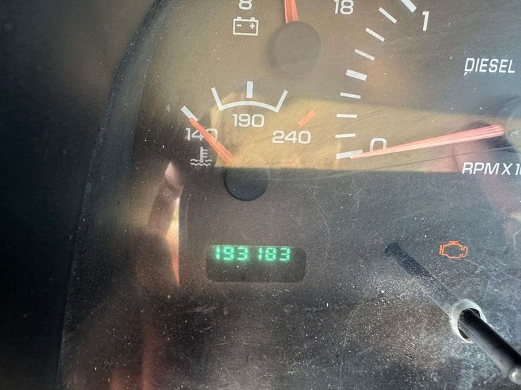 2002-dodge-ram-3500-image-26